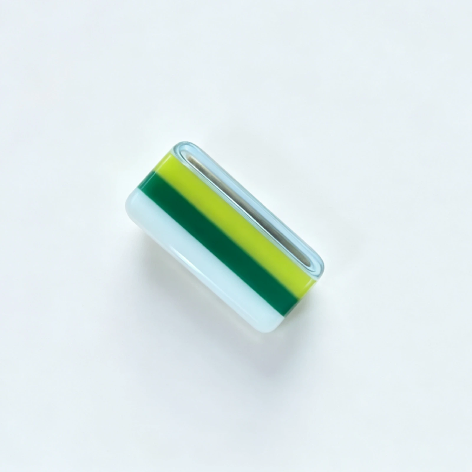 Single Masters Tournament Mahjong tile showing four layer acrylic construction